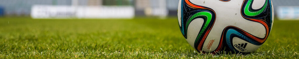Header Herrenfussball klein