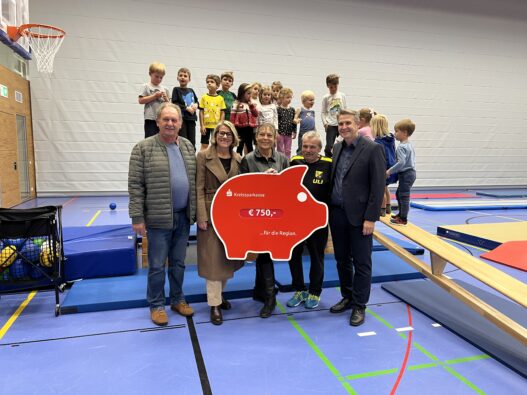 Großzügige Spende der Kreissparkasse München-Starnberg-Ebersberg für die Abteilung Sport und Spiel